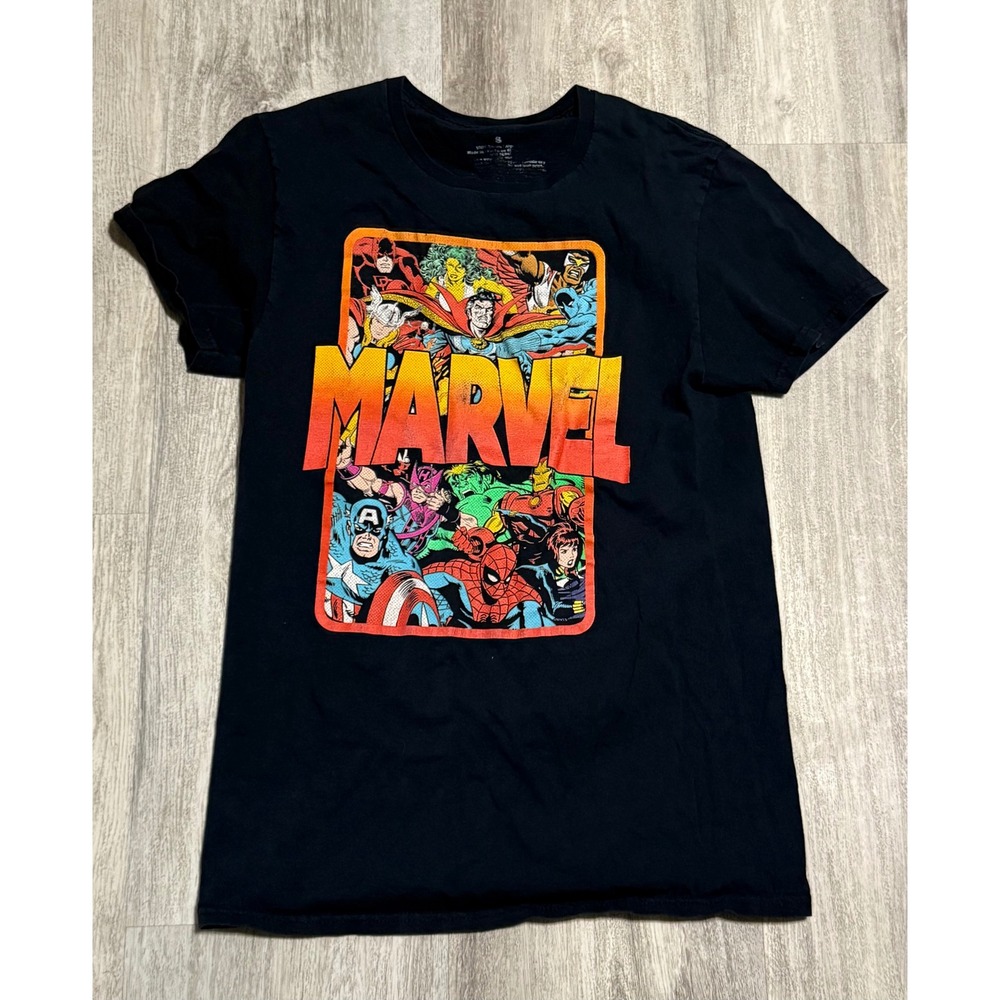 Marvel Comics T-Shirt Graphic Print Superheroes Avengers Black Size Small